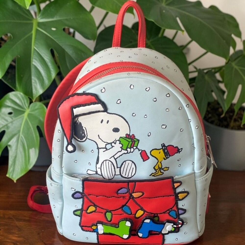 Loungefly Peanuts Gift Giving Snoopy & Woodstock Mini Backpack EUC